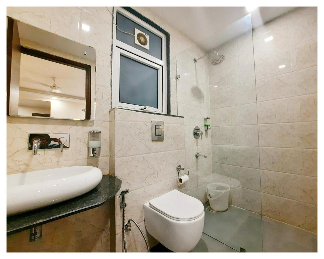 Qotel Hotel Church House Rohini Sector 15 Delhi  Dış mekan fotoğraf