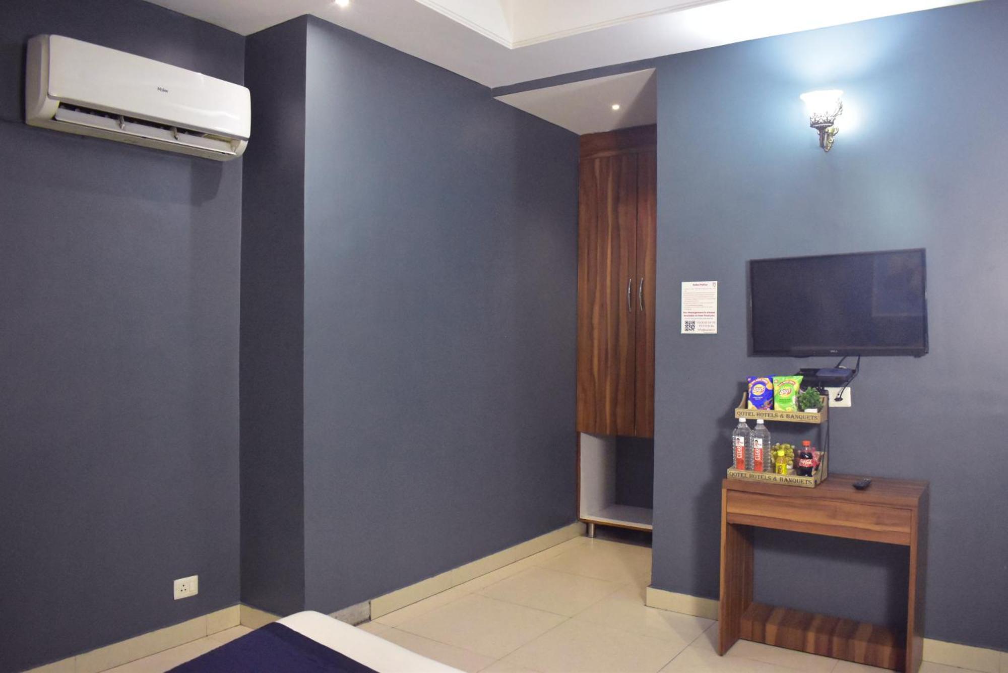 Qotel Hotel Church House Rohini Sector 15 Delhi  Dış mekan fotoğraf